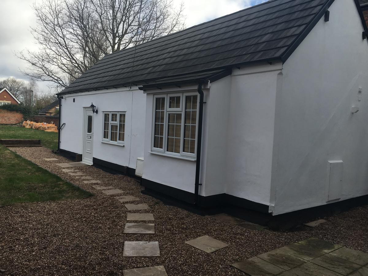 Manor Bungalow Walsall Exterior foto